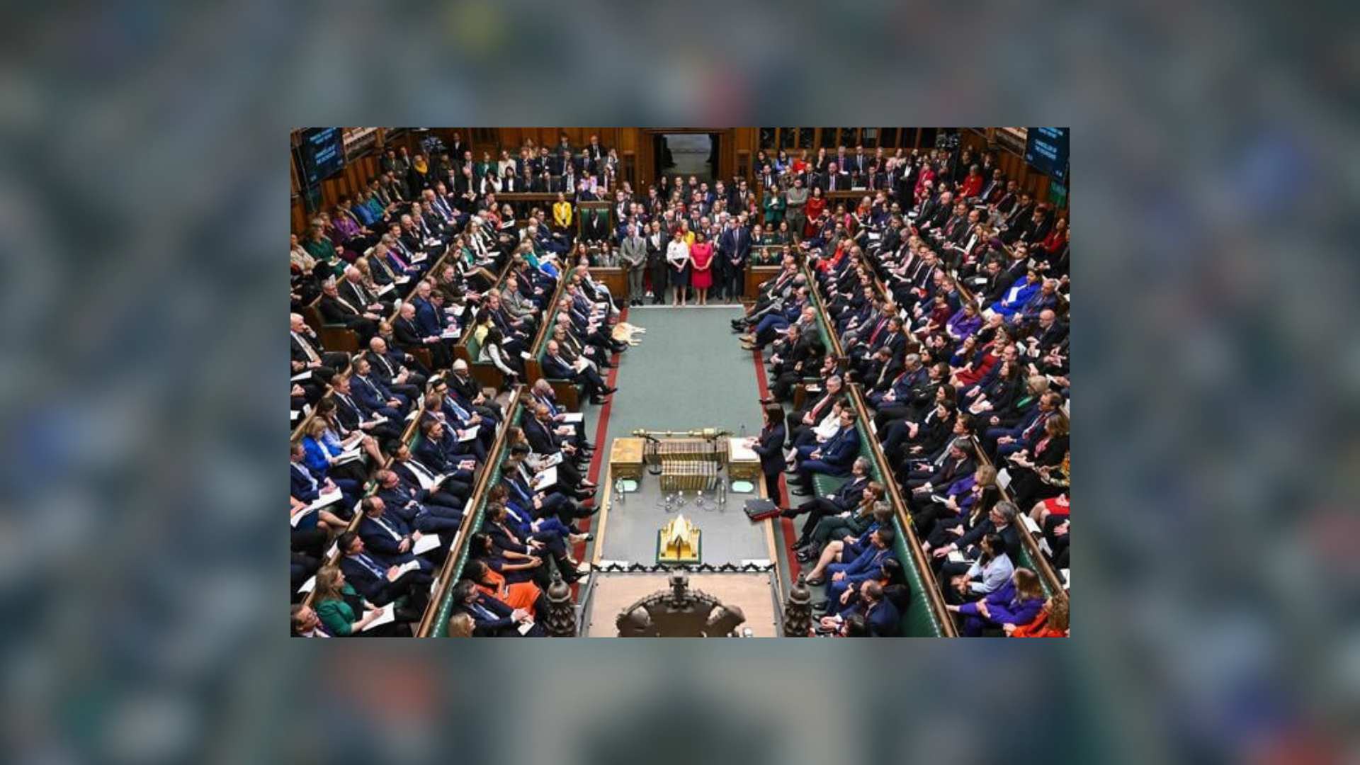 Photo of a full parliamentary chamber in session