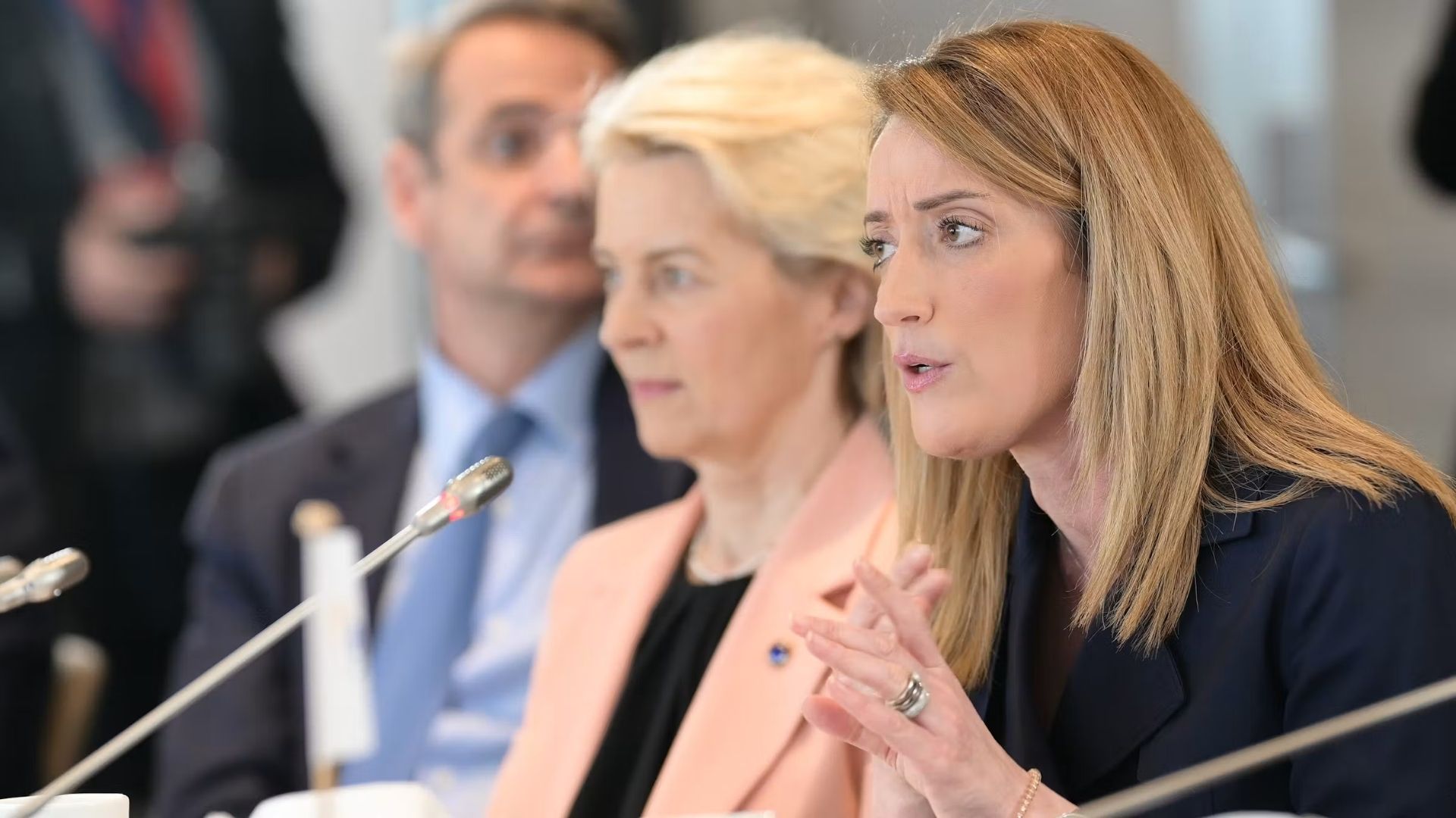 By analysing over 3.2 million responses on X (formerly Twitter) to 88 candidates for the 2024 European Parliament elections, the European Commission’s Joint Research Centre found significant differences in how women and men in politics get treated online.